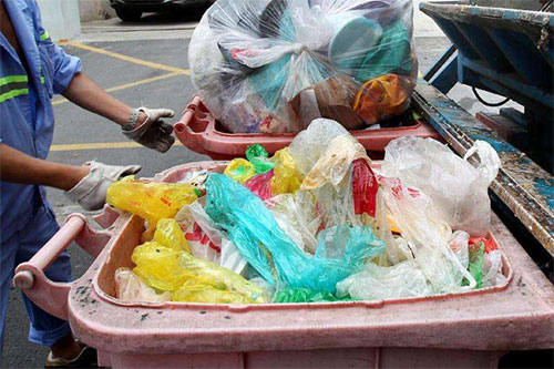垃圾分类已成时尚，塑料袋消耗量仍然居高不下