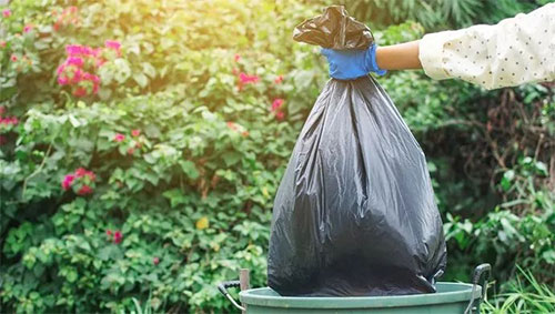 可降解塑料袋扔湿垃圾不用“破袋”？专家这样回应