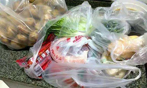 塑料袋开始全面收费！日本民众表示：太讨厌啦！